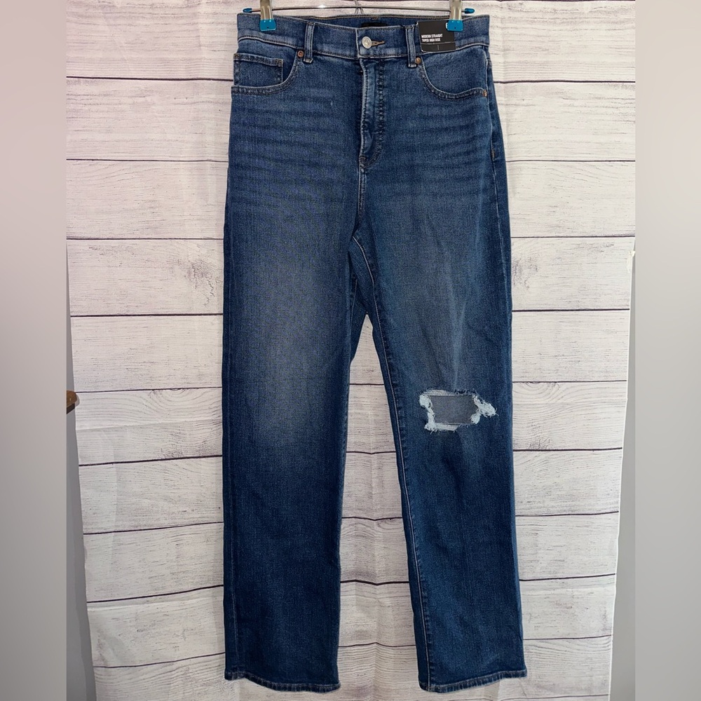 Express Modern Straight Super High Rise